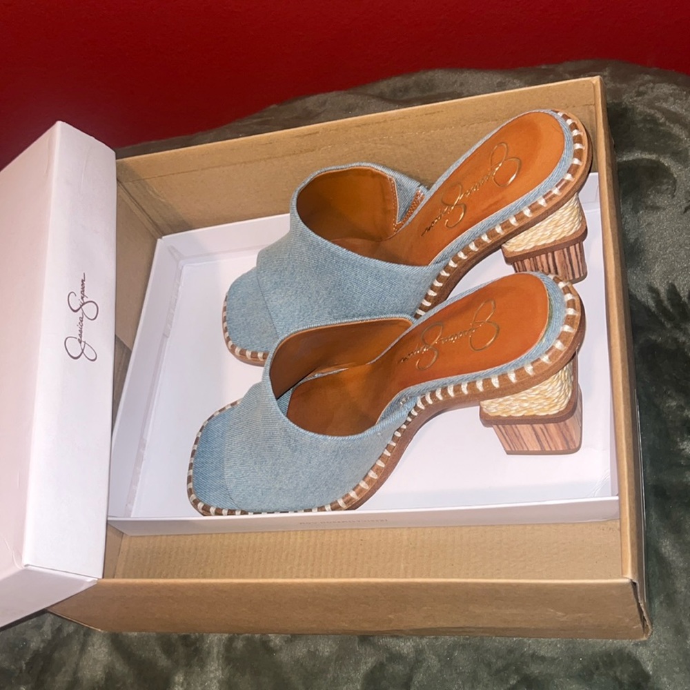 BRAND NEW Jessica Simpson Denim Heels